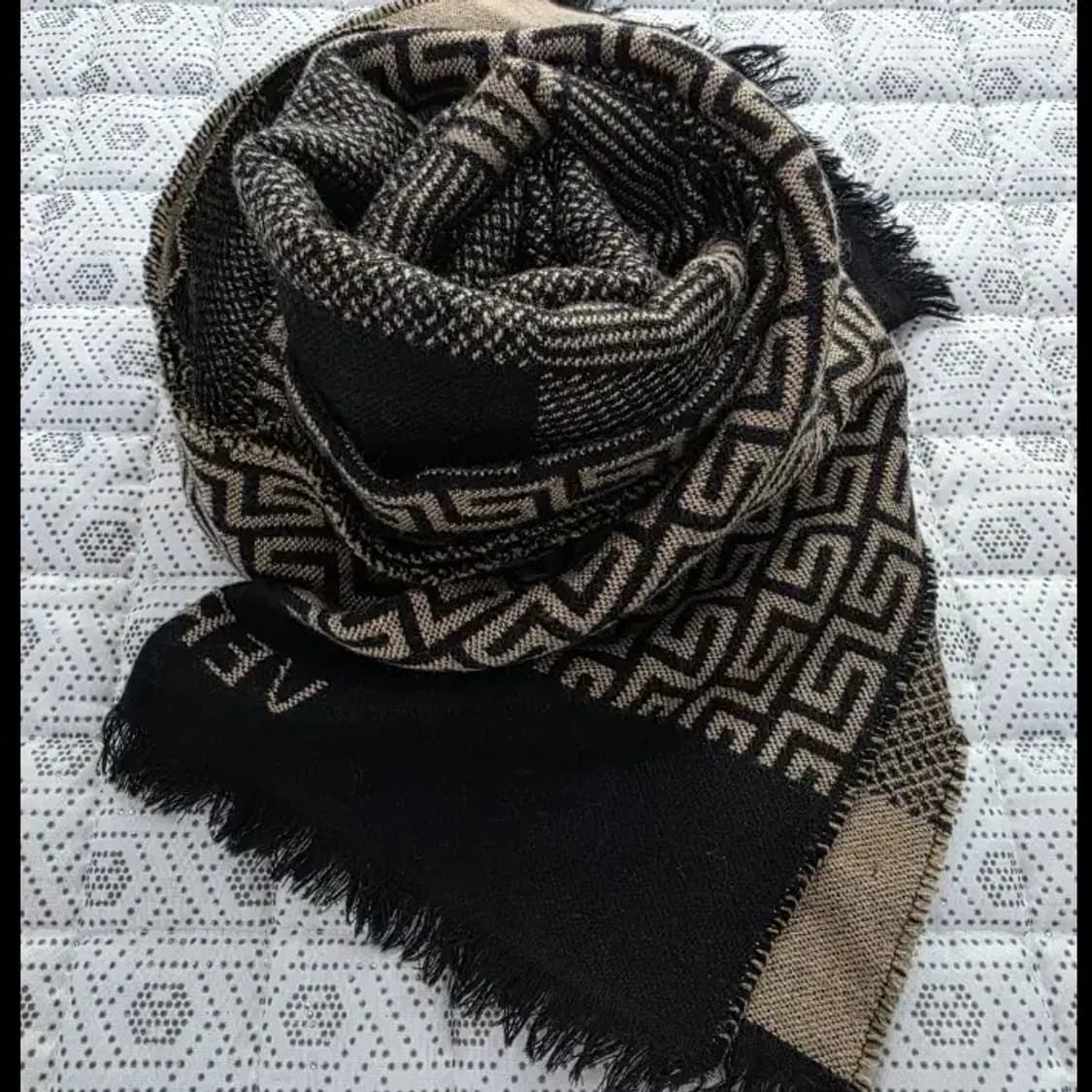 베르사체 메두사 올 머플러 상품이미지8