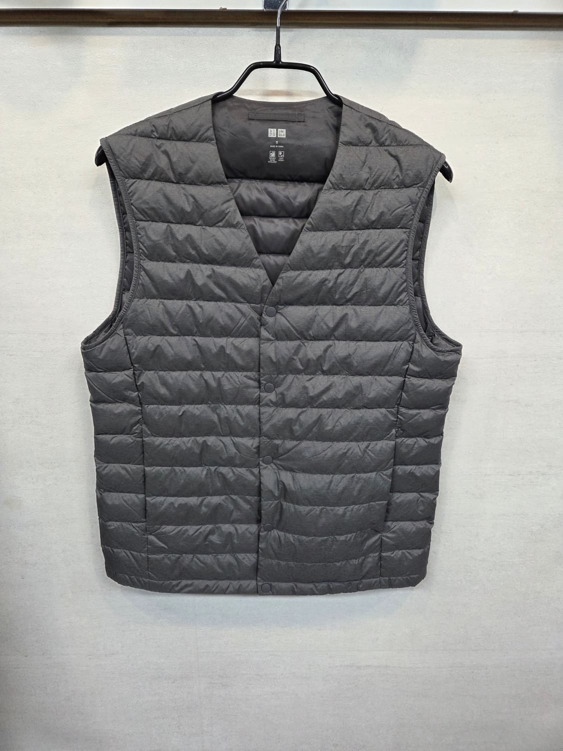 유니클로 경량패딩 조끼 s 상품이미지1