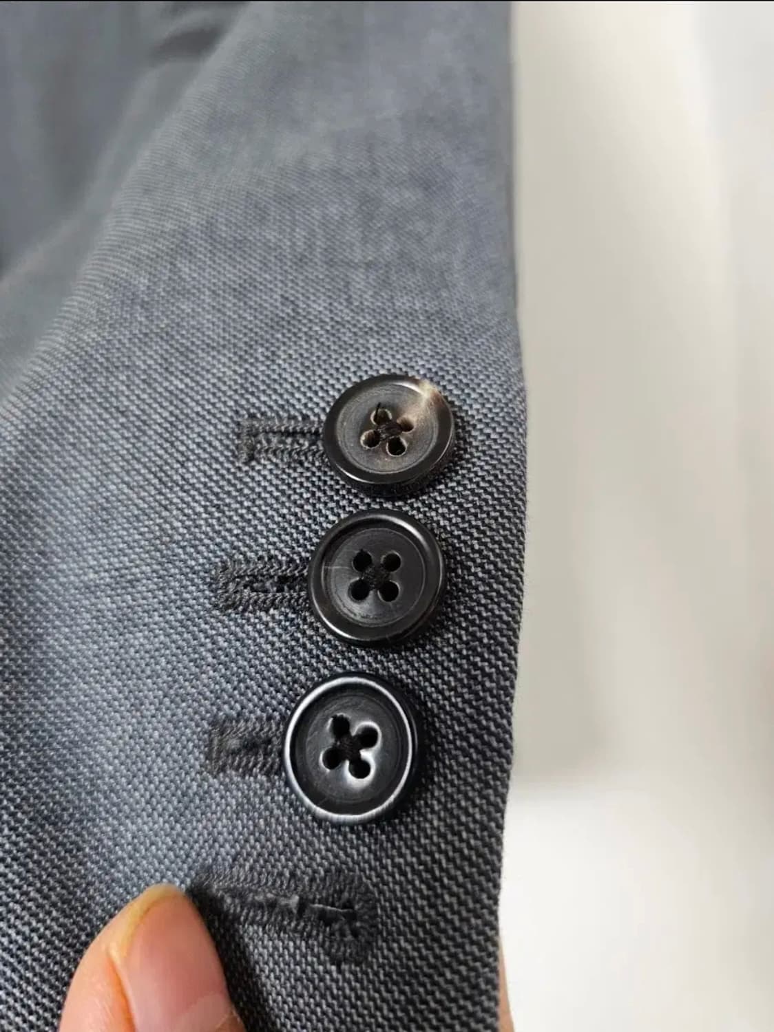 톰브라운 사선완장 하이암홀 울 블 자켓(1/백화점정품) 상품이미지6