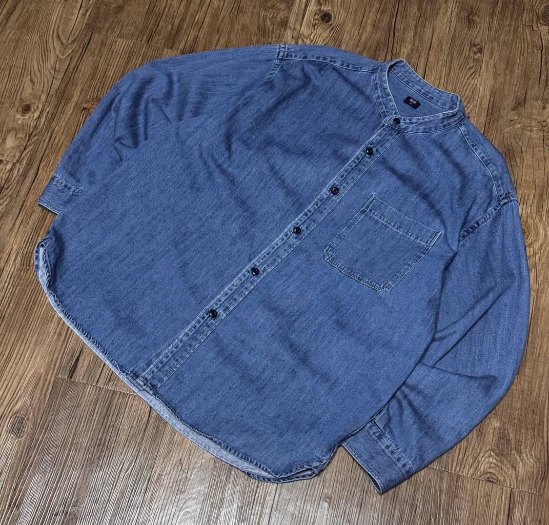 유니클로 카라 리스 데님 셔츠 상품이미지1