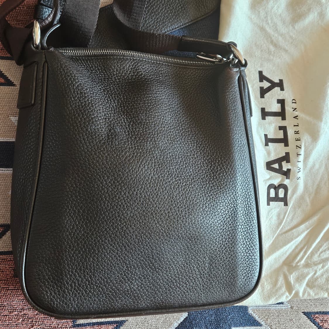 발리 MUSTON 메신저백 상품이미지4