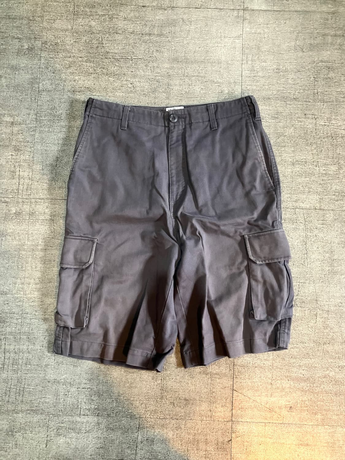 Levis 리바이스 올드스쿨아메카지 너드남 카고하프팬츠 반바지 챠콜 상품이미지1