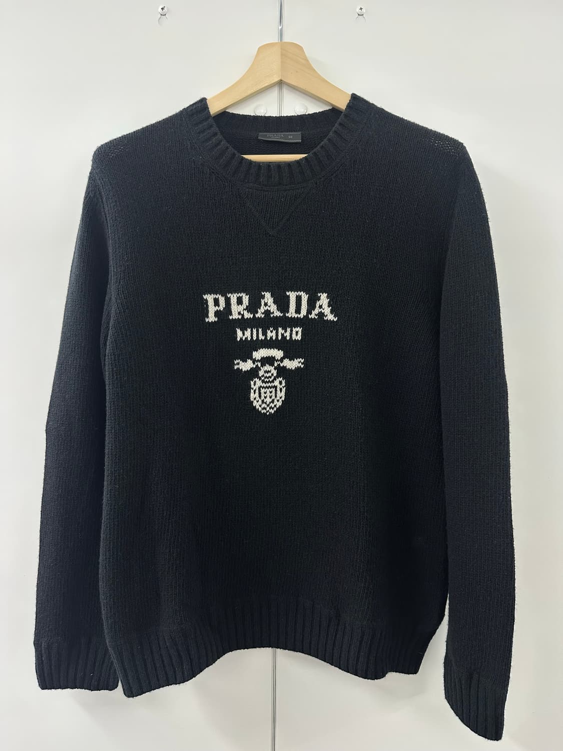 프라다 남성 캐시미어 울 로고 니트 스웨터(블랙, 50/새상품) 상품이미지2