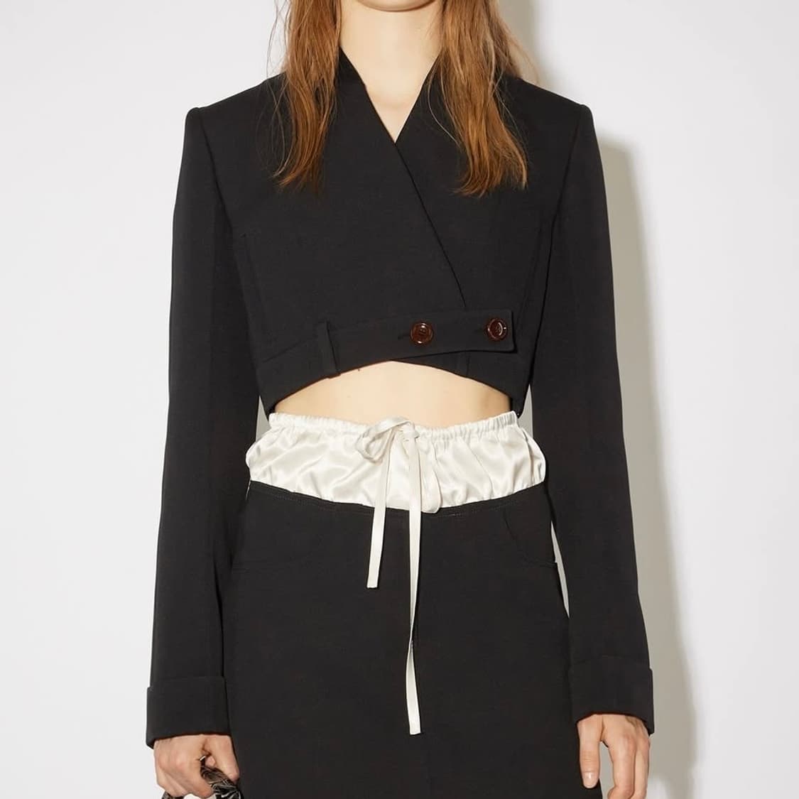 아크네스튜디오 크롭 블레이저 자켓 상품이미지1