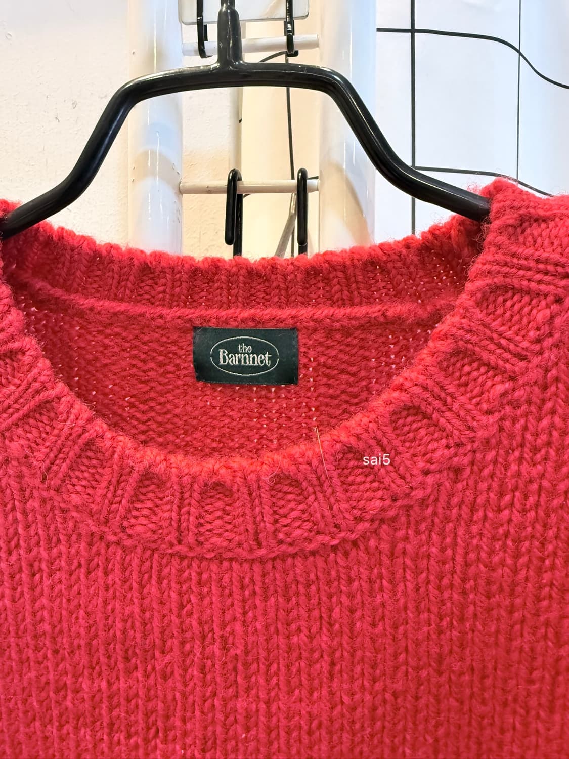 더바넷 레드 알파벳 니트 상품이미지4