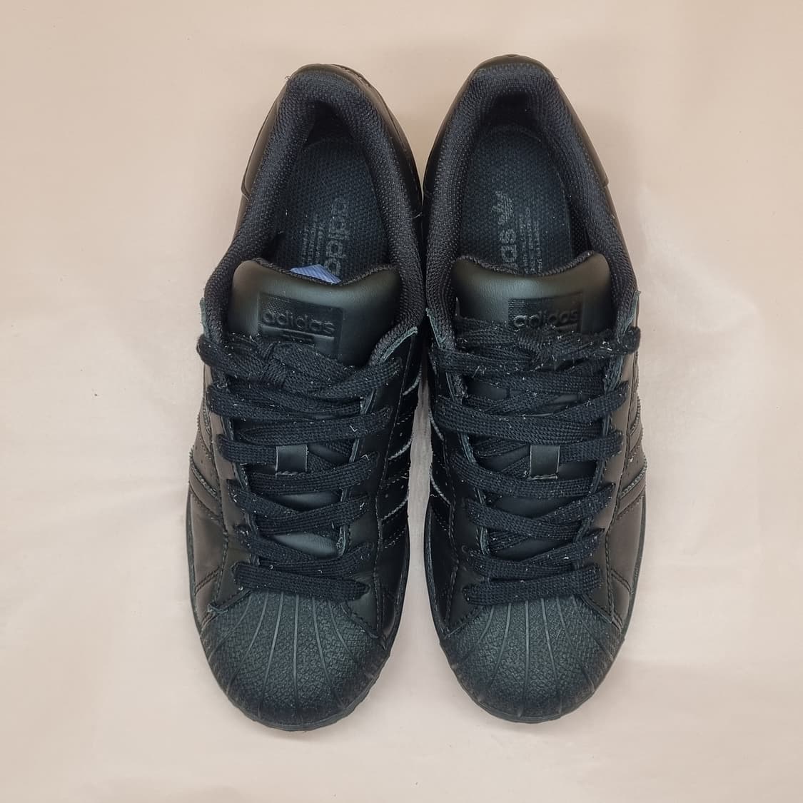 아디다스 슈퍼스타 올블랙 여성운동화235 상품이미지2