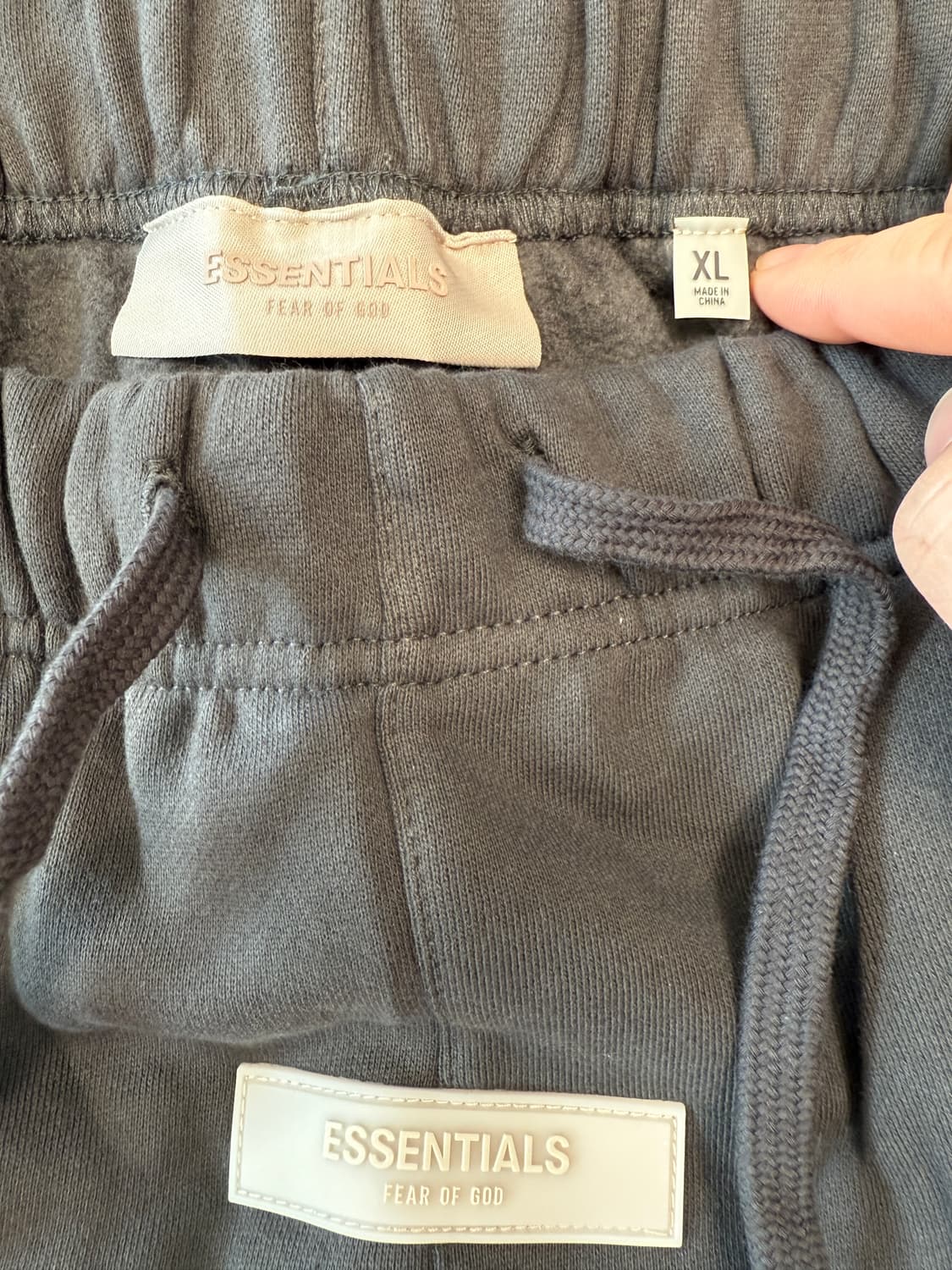 에센셜 1977 아이언 쇼츠 XL 상품이미지3