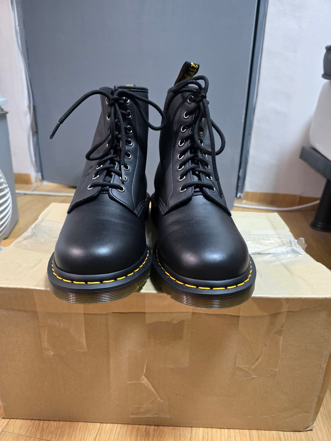 닥터마틴 1460 나파 (UK9/280) 상품이미지1