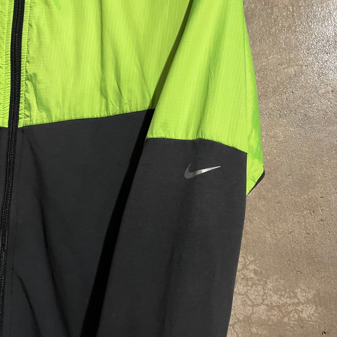 나이키 드라이핏 바람막이 상품이미지3