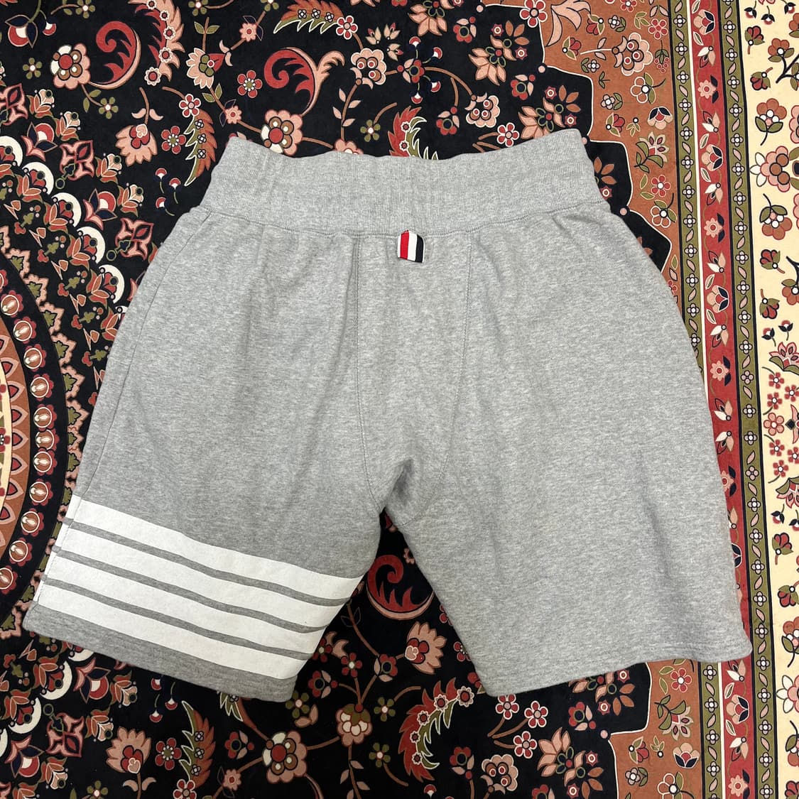 톰브라운 클래식 루프백 4-바 스웨트 쇼츠 2 상품이미지5