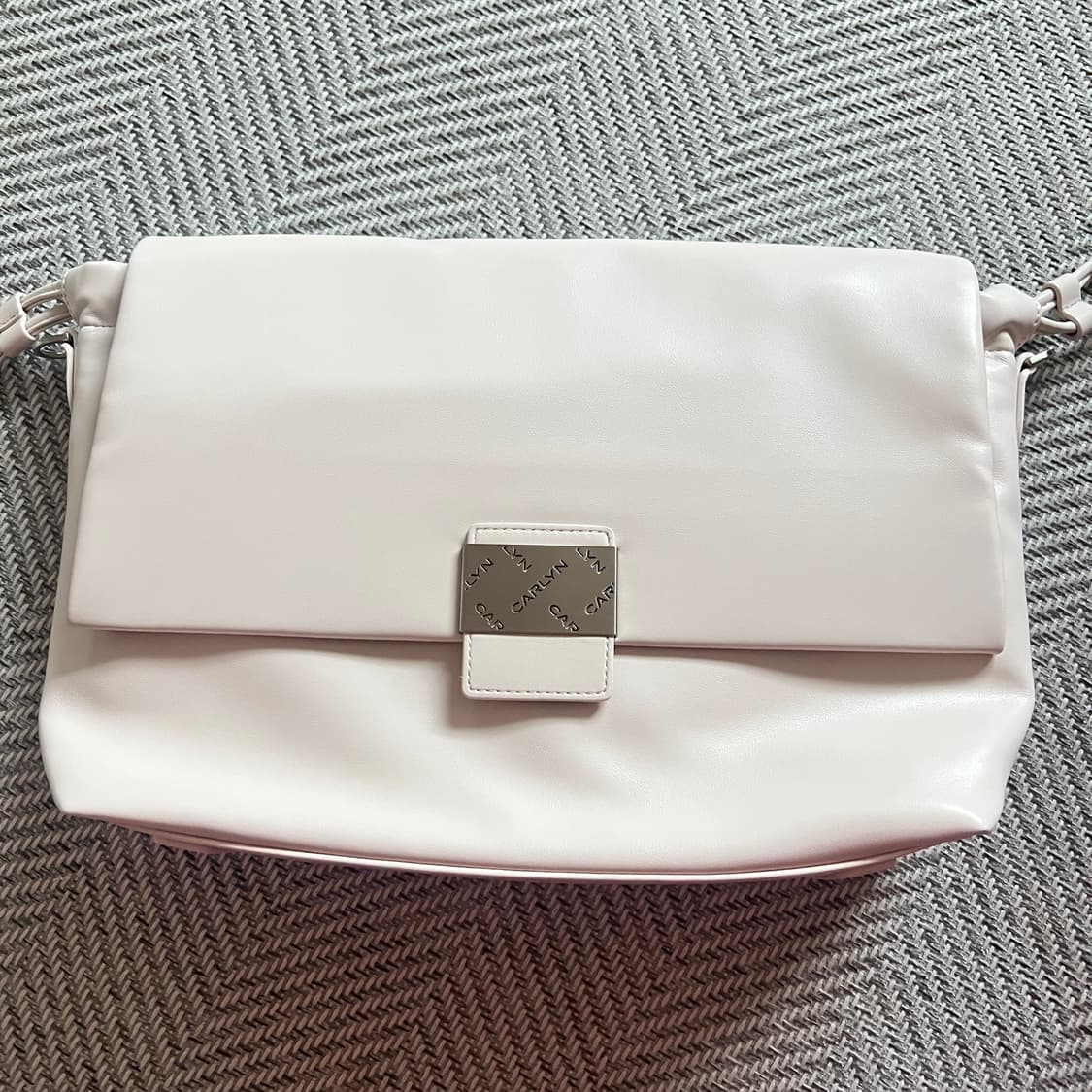 칼린 가방 크로스백 데이백 / 타낫 드파운드 루에브르 상품이미지3