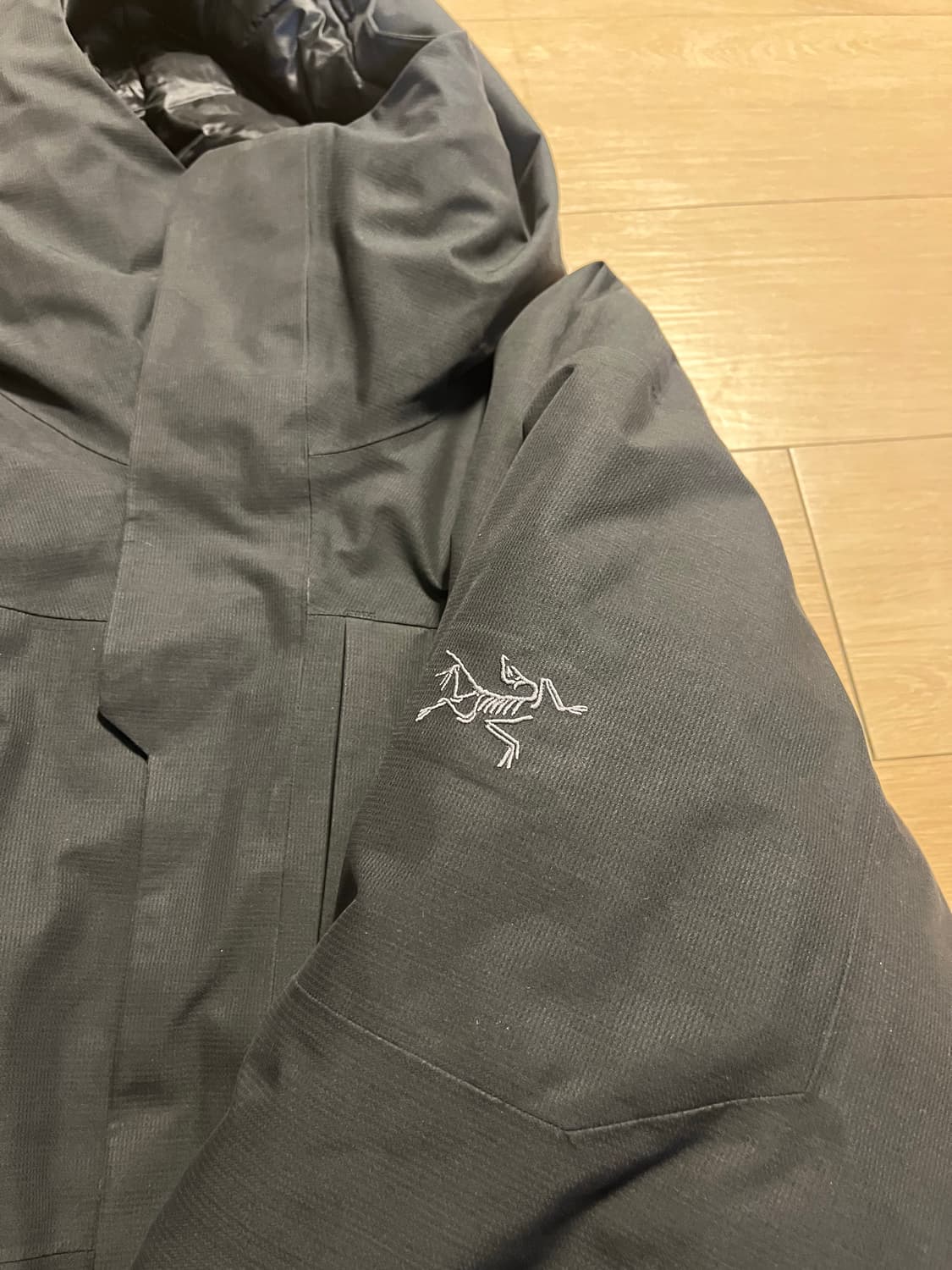 아크테릭스 써마 다운 파카 블랙 M 상품이미지7