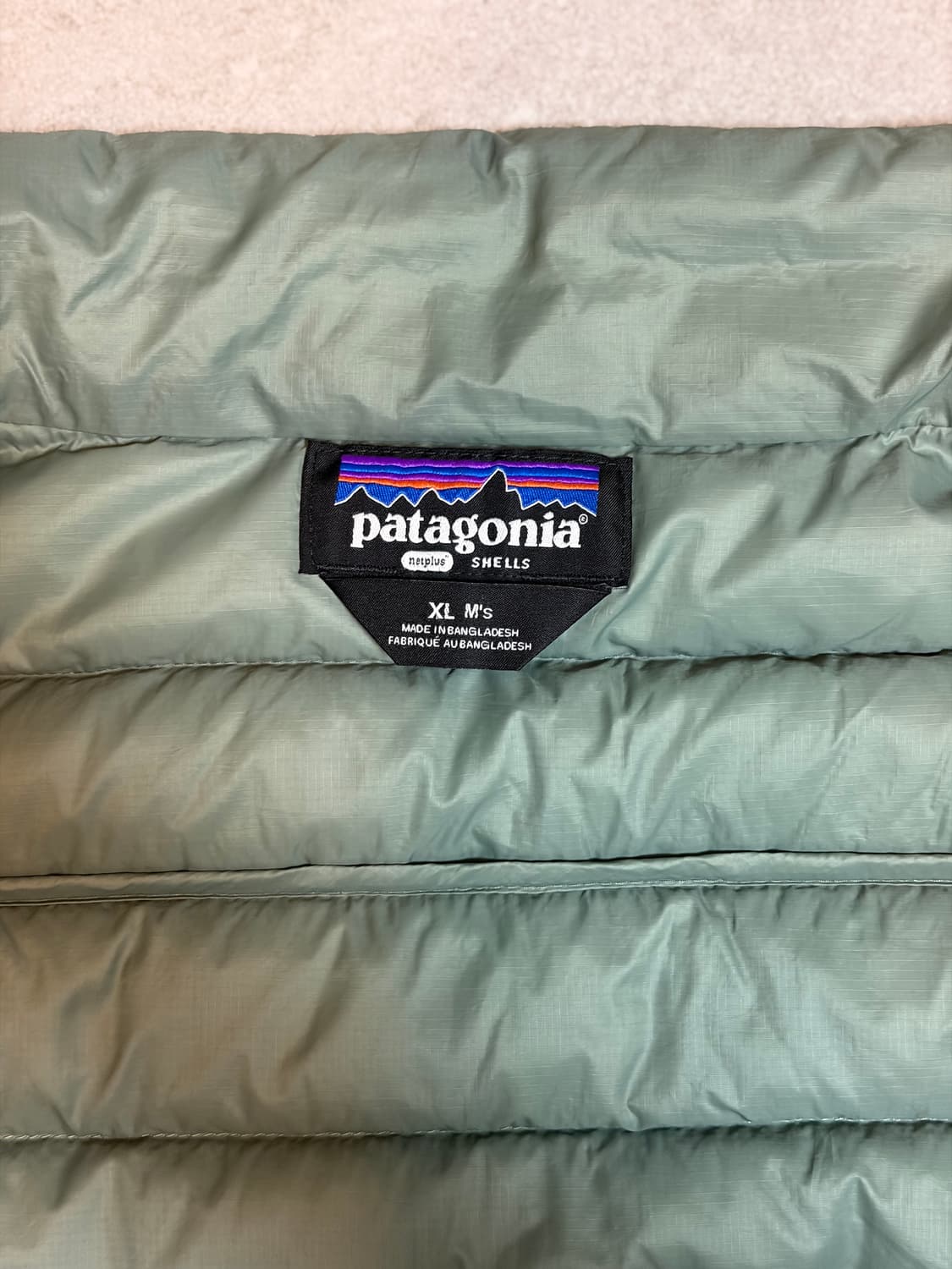 파타고니아 다운스웨터 경량 패딩 세이지그린 XL 상품이미지4
