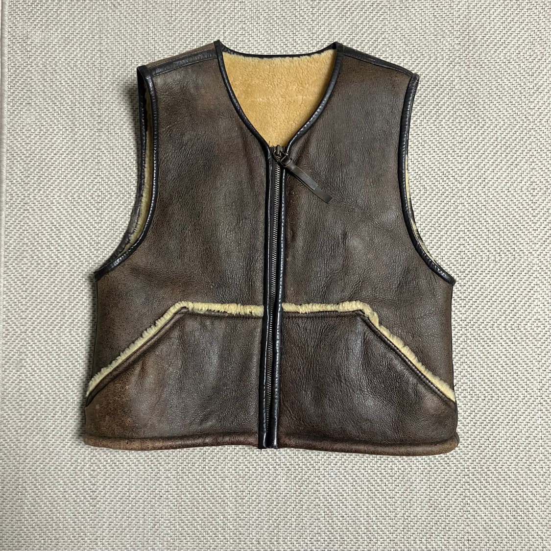 인터메조 빈티지 가죽 무스탕 조끼 상품이미지1