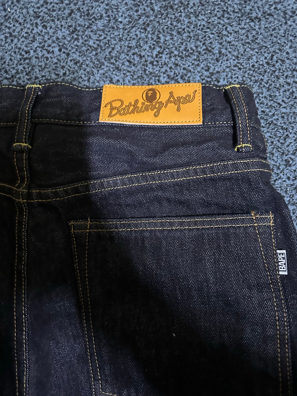 베이프 샤크 데님 팬츠 상품이미지3