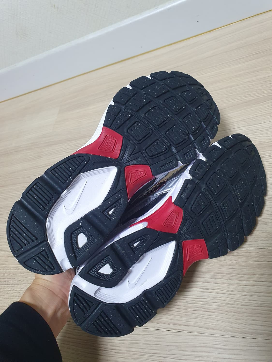 나이키 이니시에이터 운동화 270 상품이미지8