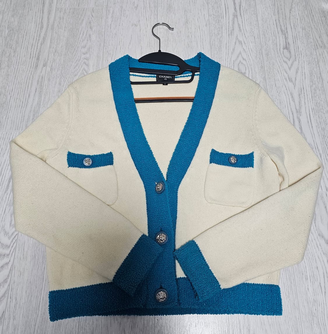 정품 여성 샤넬 캐시미어&울 가디건 38 상품이미지2