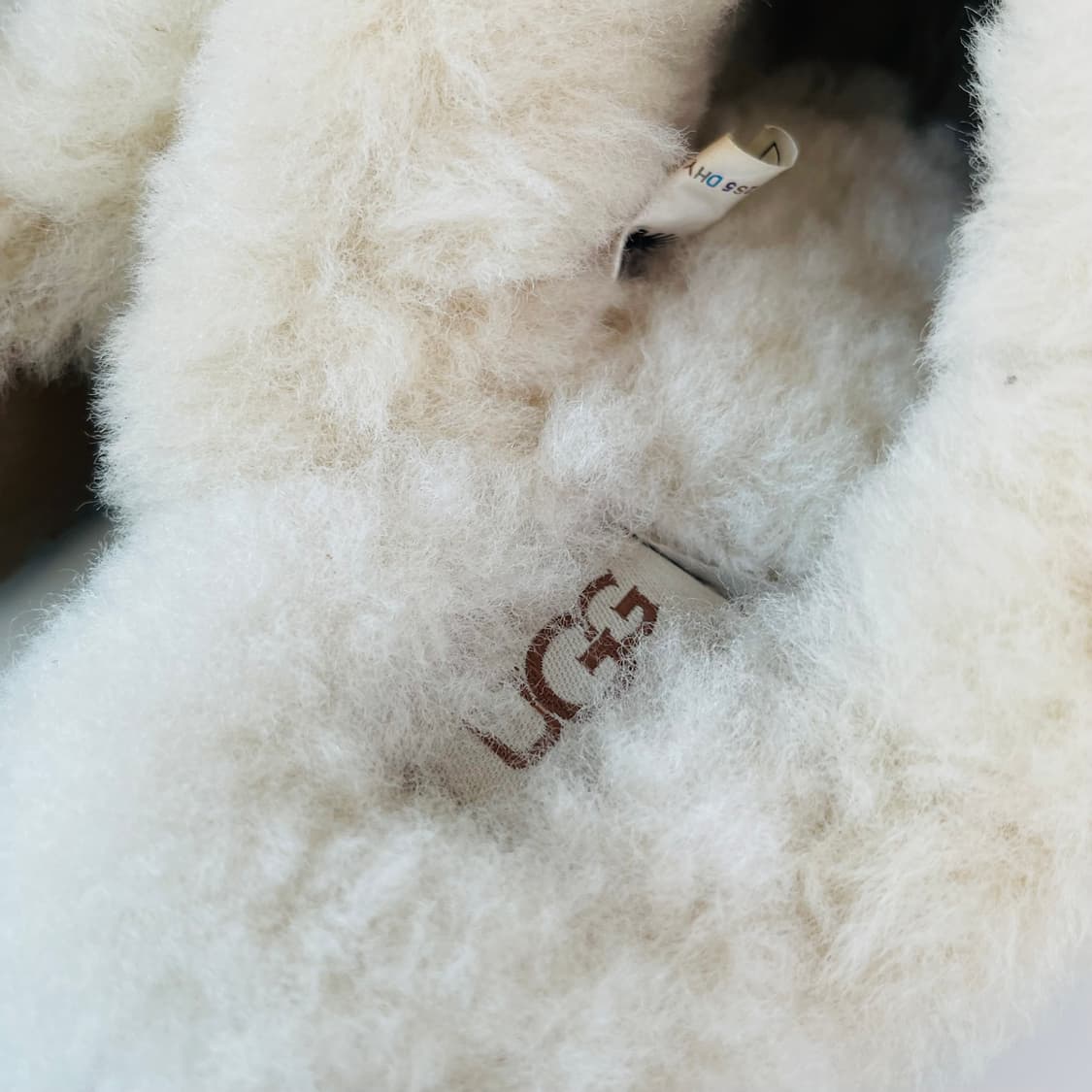 UGG 어그 디스케트 뮬 슬리퍼 체스트넛 US 5 (220) 상품이미지4