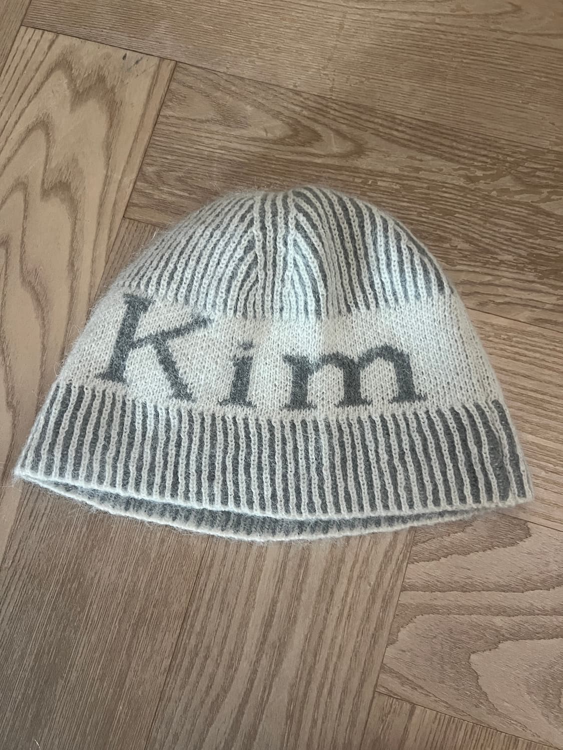 (W) 마뗑킴 마뗑 스트라이프 투톤 비니 화이트 상품이미지2