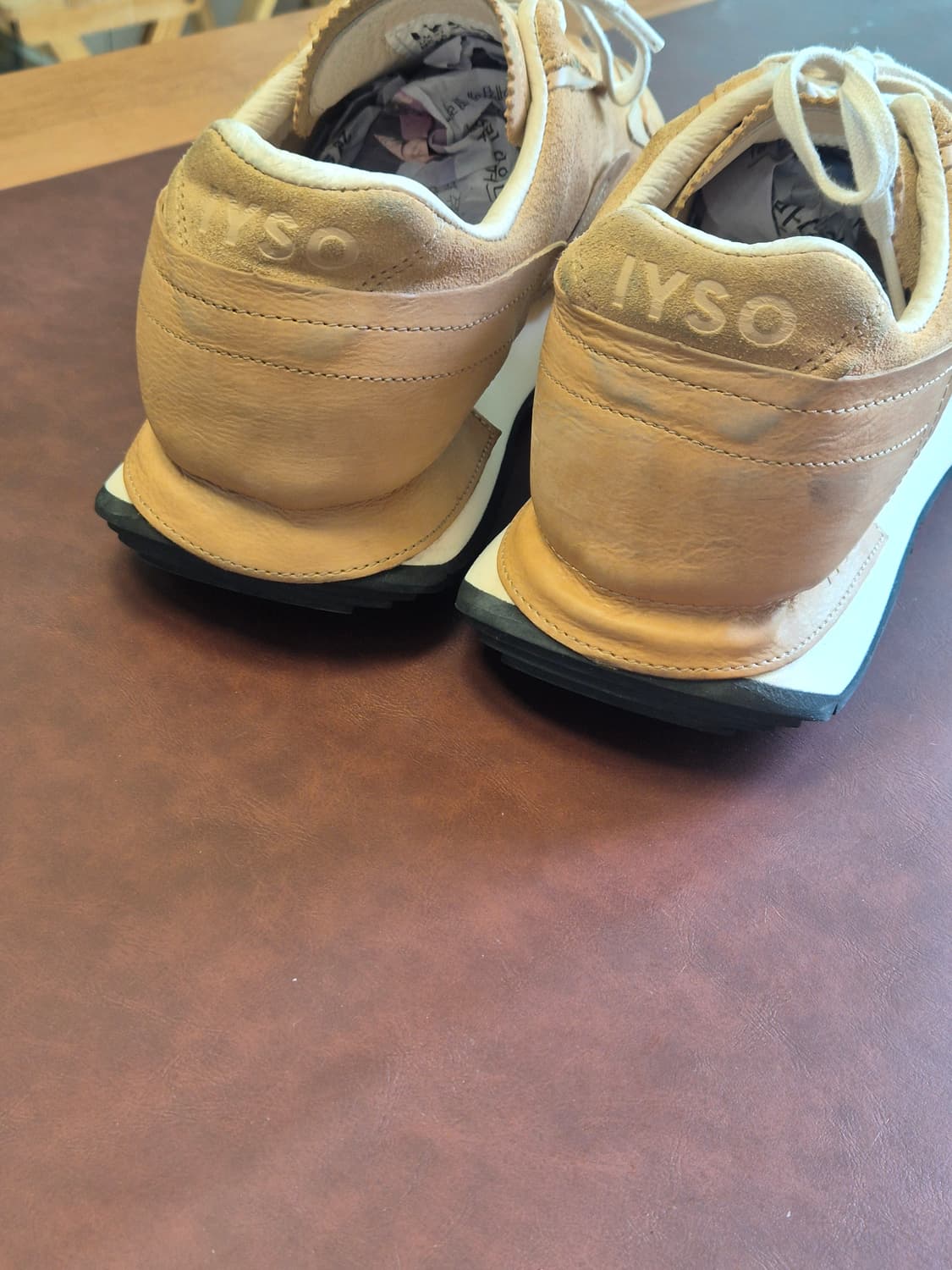 이소(IYSO) 270/EU42 남자스니커즈  상품이미지5