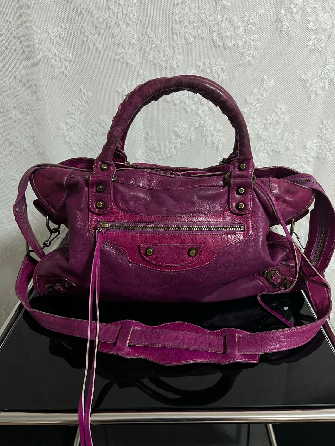 발렌시아가 클래식 모터백 상품이미지1