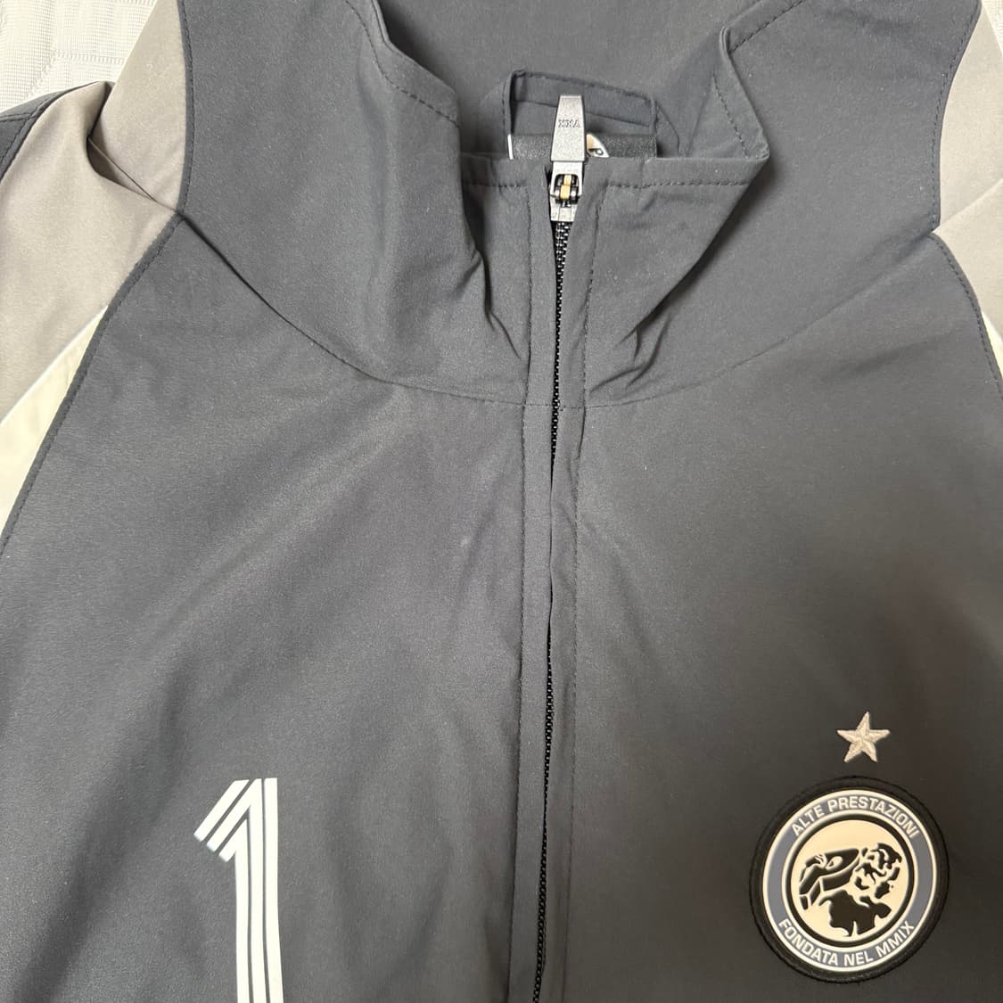 [L] 25F/W 팔라스 판타지 쉘 자켓 블랙 상품이미지3