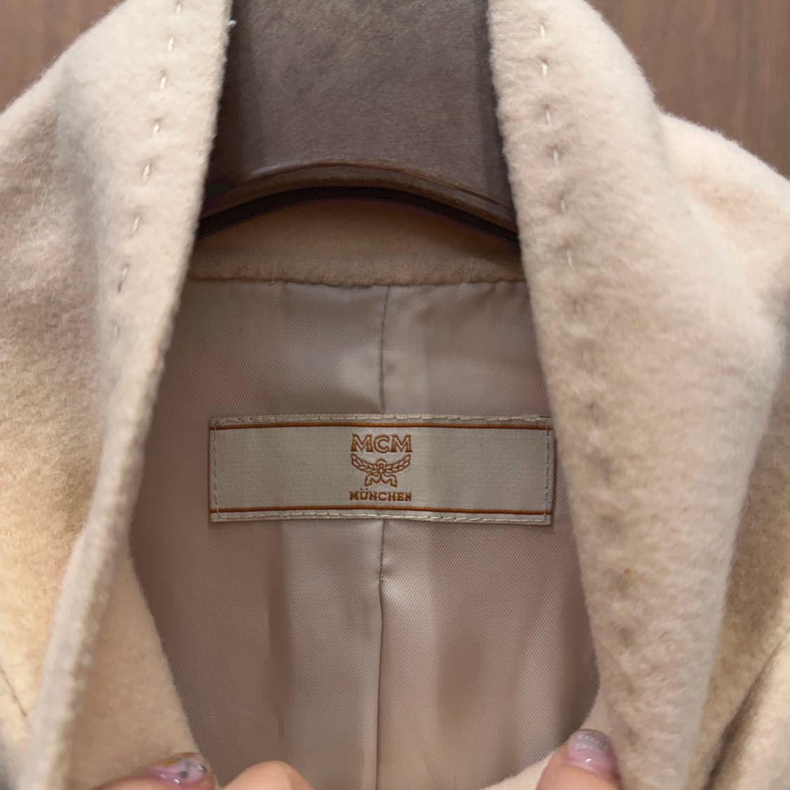 MCM 하이넥 코트 랩 버튼업 포켓 벨트 스트랩 디테일 베이비 핑크 상품이미지6