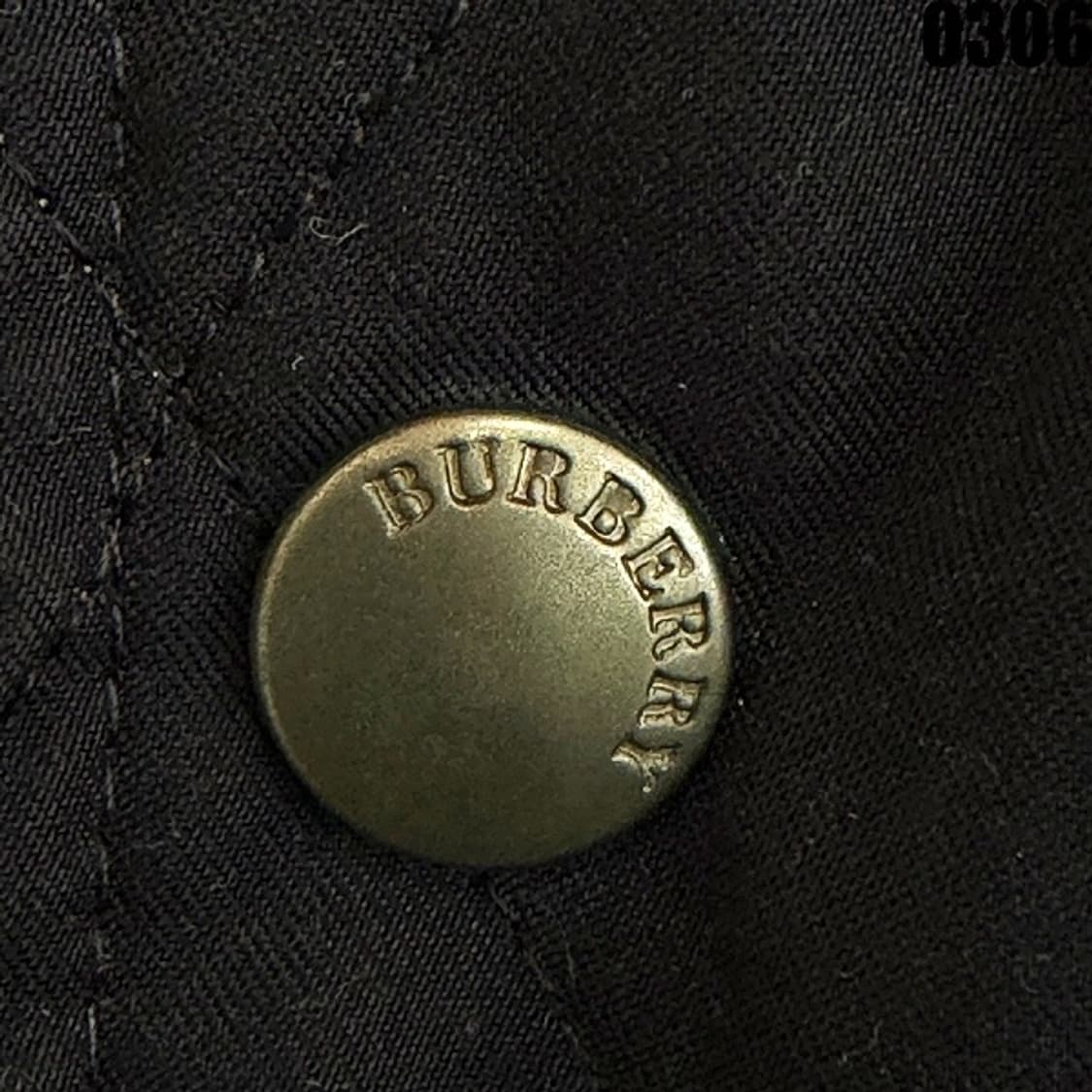 버버리 런던 클래식 퀼팅 자켓 백화점택 L 상품이미지4