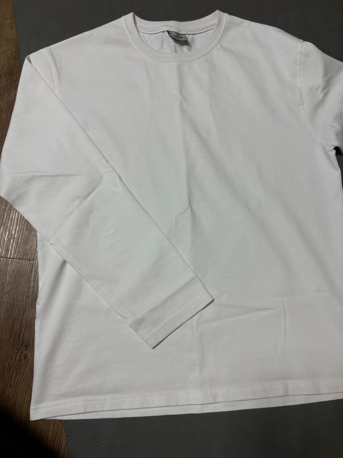 유핑 롱슬리브 티셔츠 상품이미지1