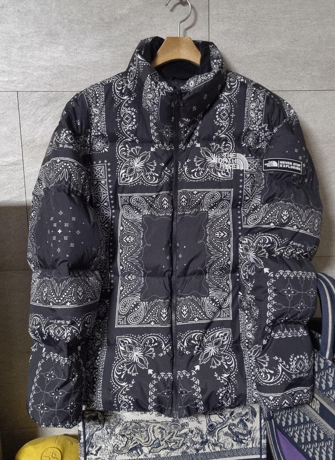 정품) 노스페이스 반다나 패딩  상품이미지1