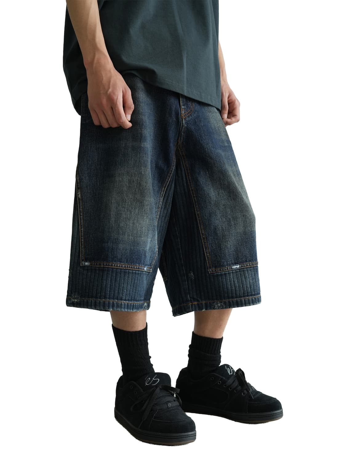 FAR TWO-TONE DENIM BERMUDA PANTS 상품이미지1