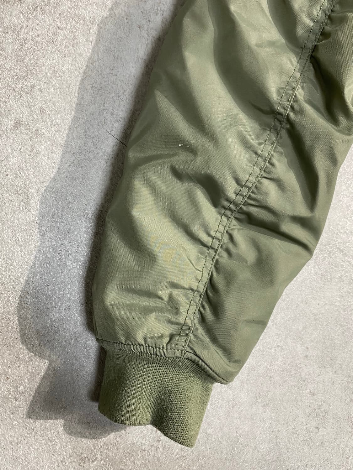 [L] The Knit Company 더니트컴퍼니 카키 MA-1 상품이미지8