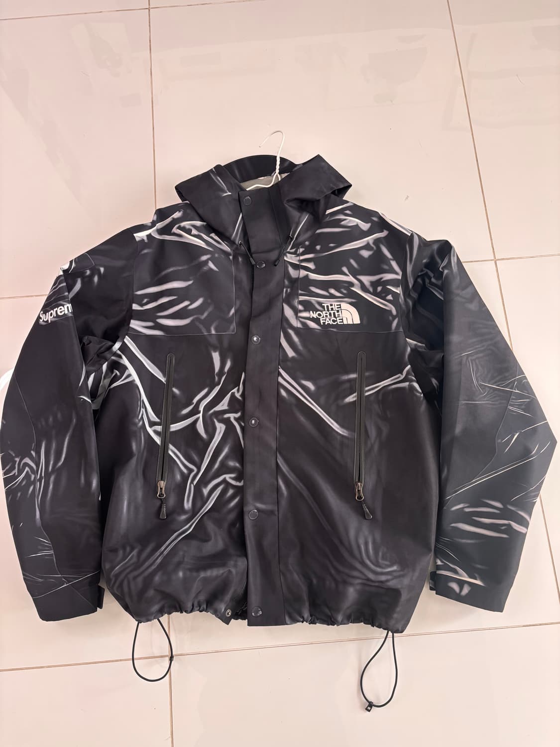 슈프림 노스페이스 트롱프 바람막이 L 상품이미지1