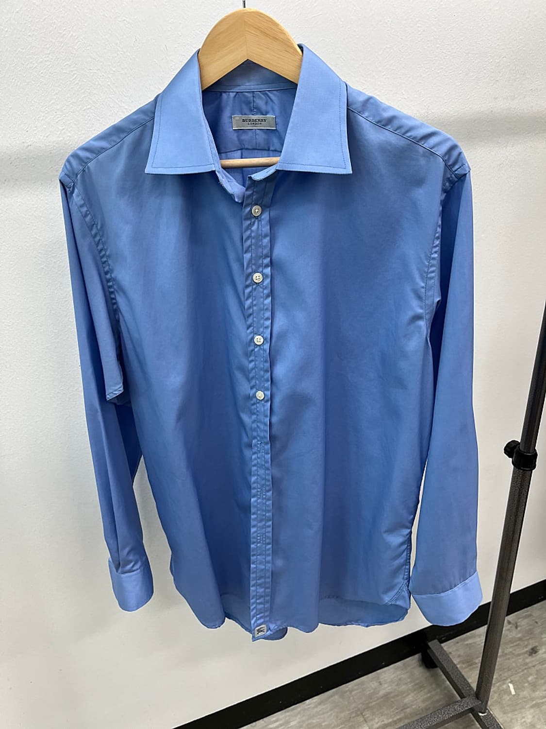 110) 버버리 런던 스카이블루 셔츠  상품이미지3