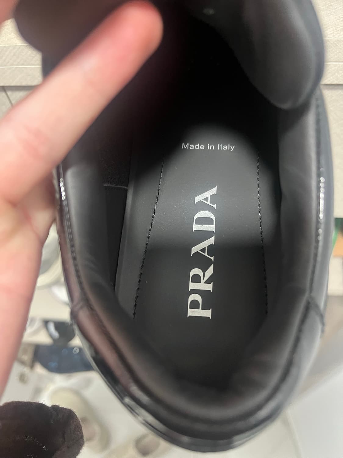 프라다 검정 신발 상품이미지2