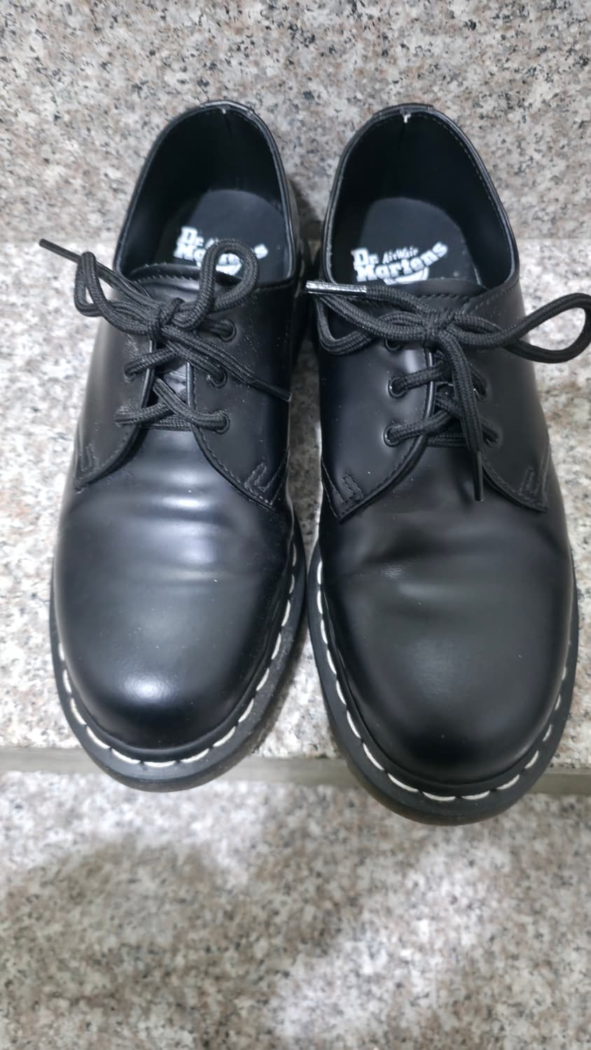 닥터마틴 1461 3홀 블랙 WS 팝니다 상품이미지3