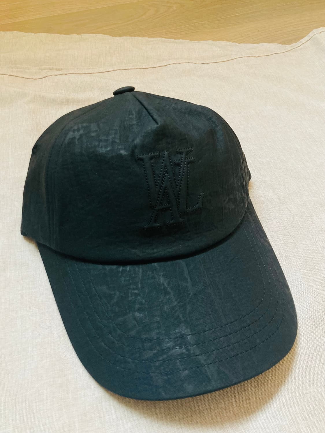 우알롱 레더 딥 시그니처 로고 볼캡  (품절) 상품이미지5