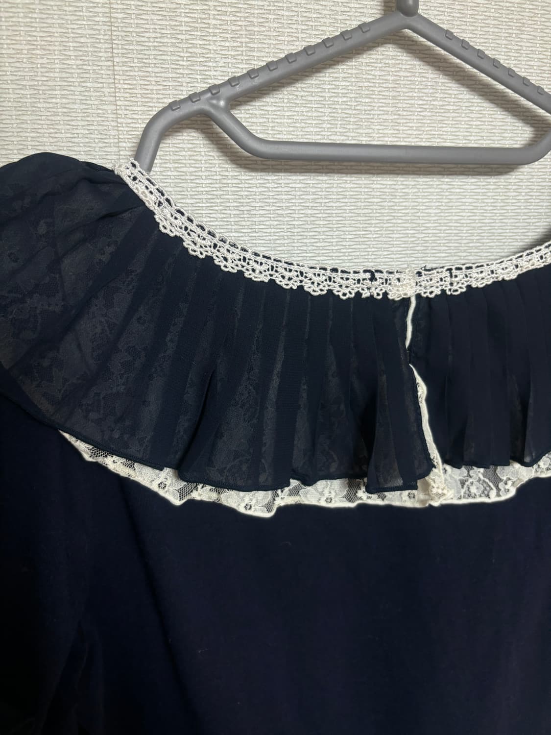 엑시즈팜 네이비 레이스 탑 상품이미지5