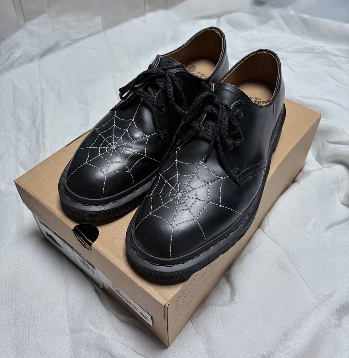 슈프림 닥터마틴 스파이더웹 블랙 us8 상품이미지1