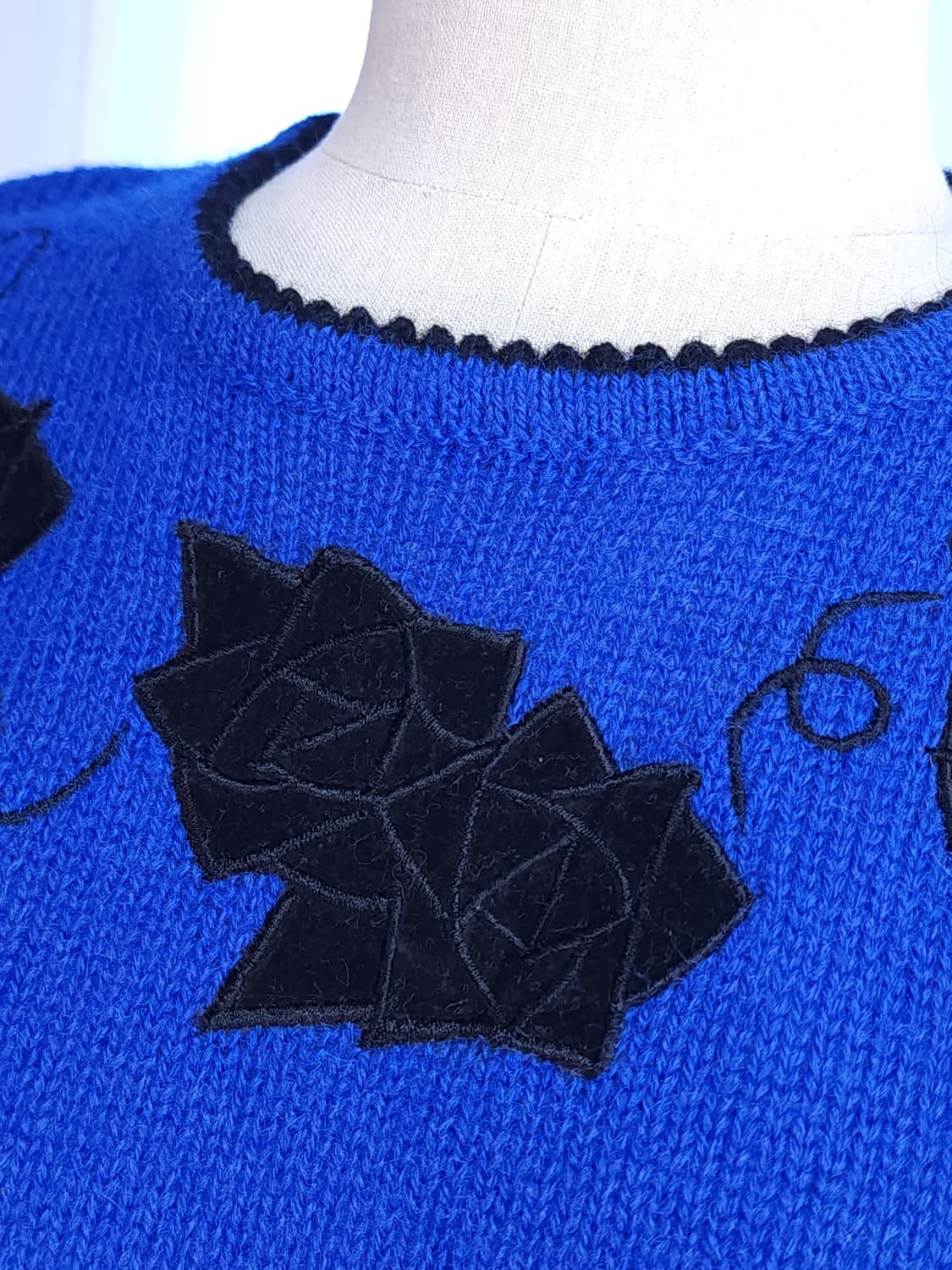 뉴울100 블루 니트 상품이미지3