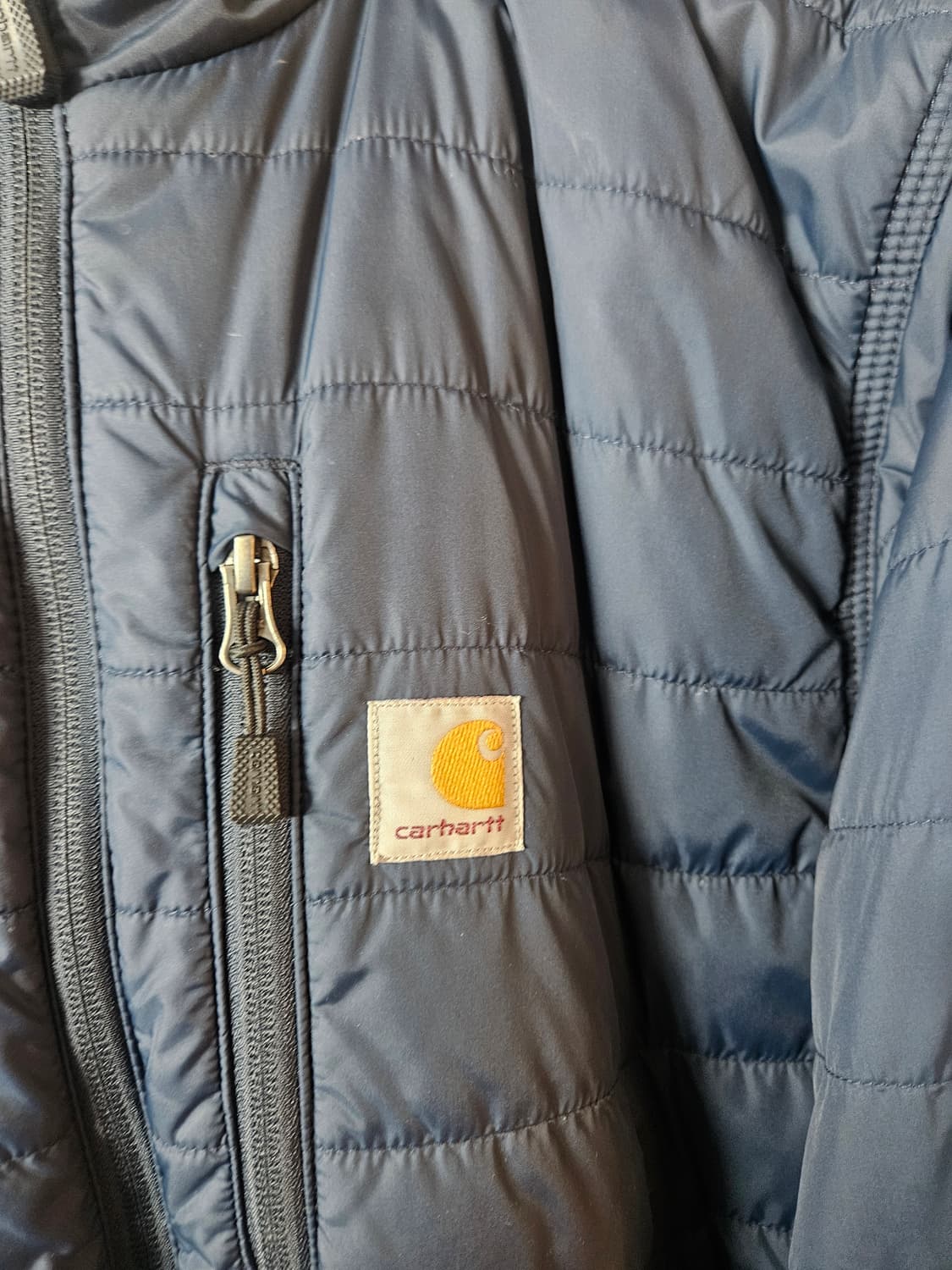 Carhartt 퀼팅 패딩 자켓 (정품)

 상품이미지3