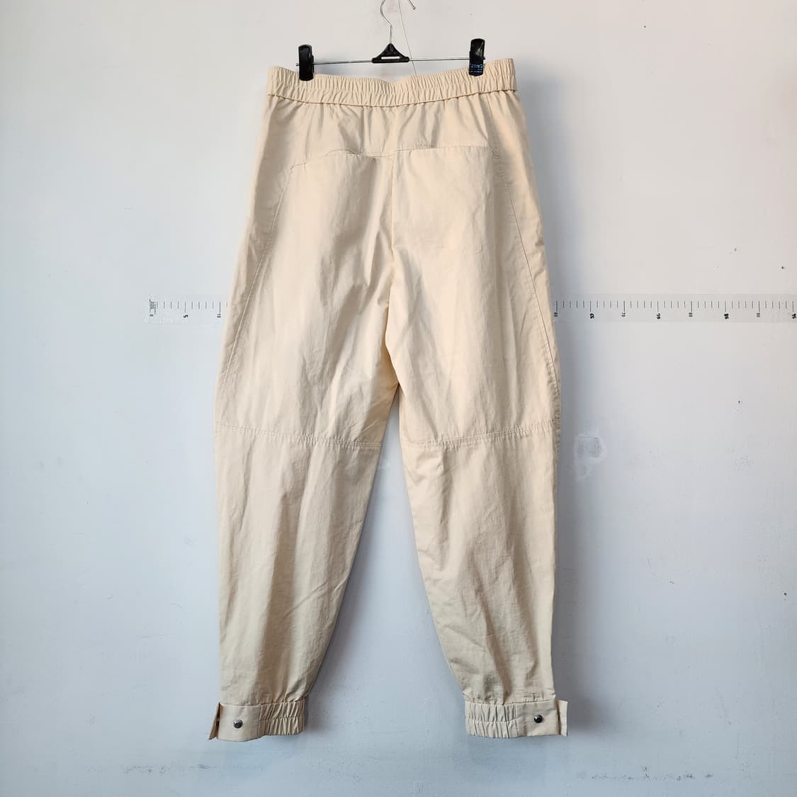 cos 아이보리 배기핏 지퍼 포인트 팬츠 상품이미지3