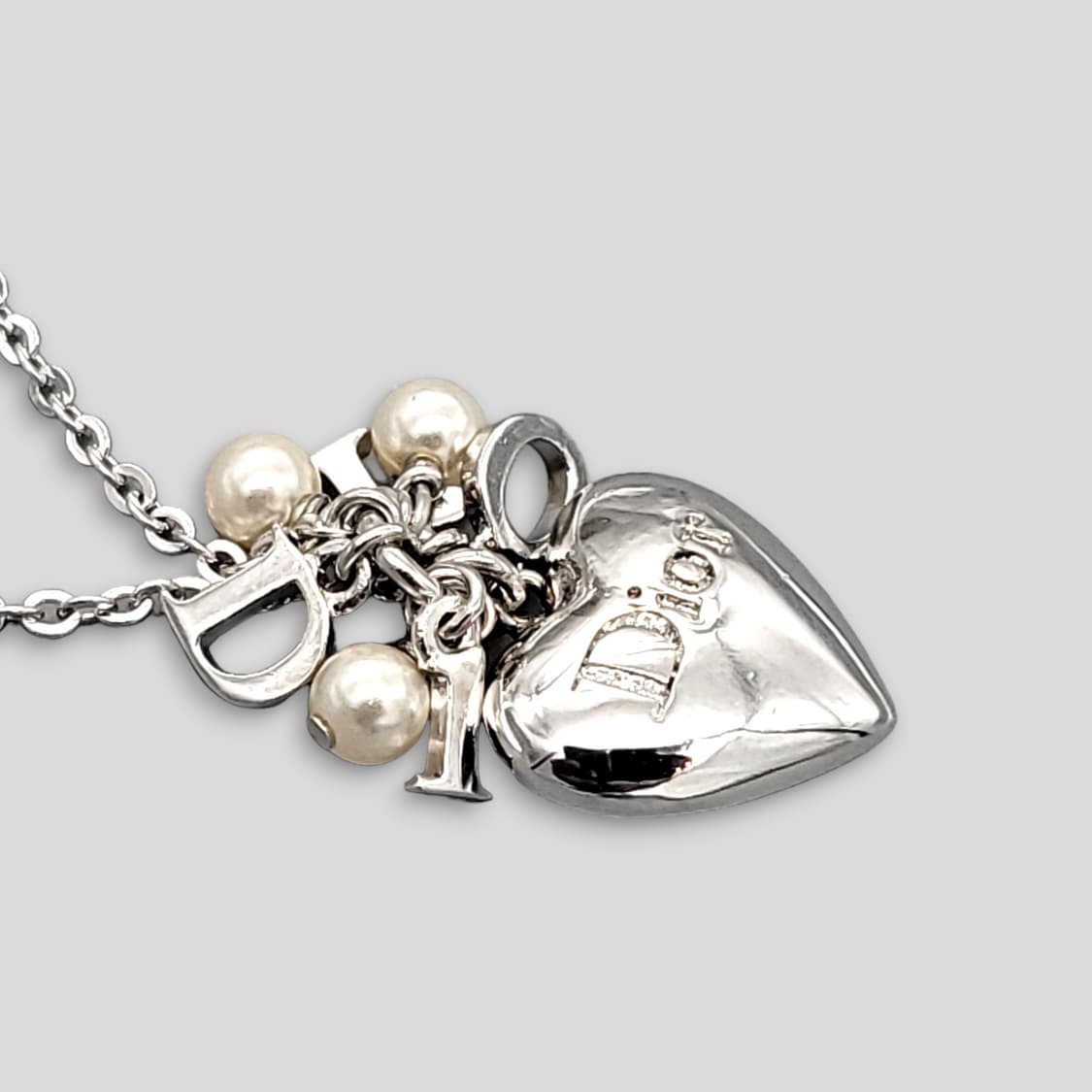 디올 로고하트 진주 참 목걸이 상품이미지6