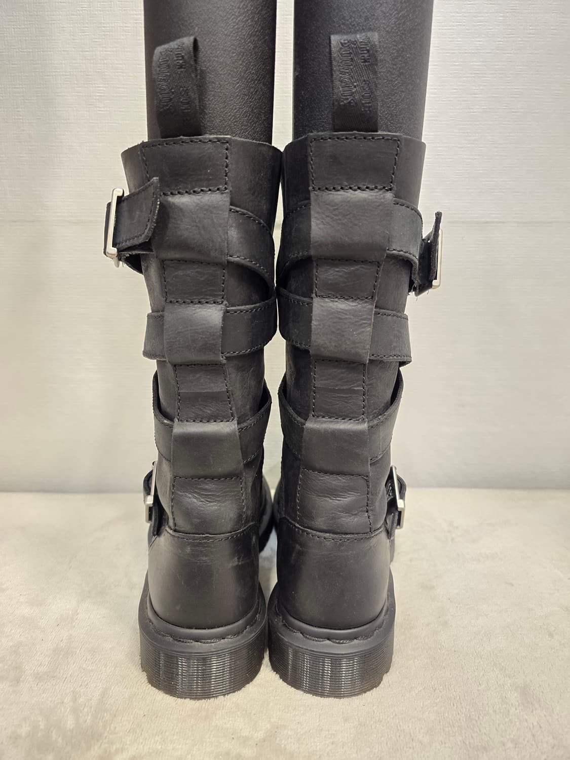 닥터마틴 로렌 블랙 가죽 스트랩 버클 부츠 230 상품이미지4