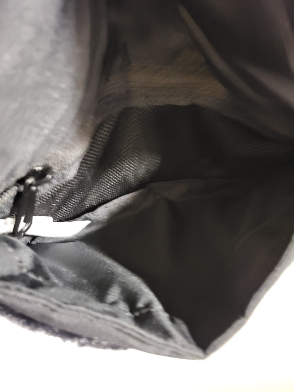 나이키 스우시 퍼 미니 크로스백 상품이미지3