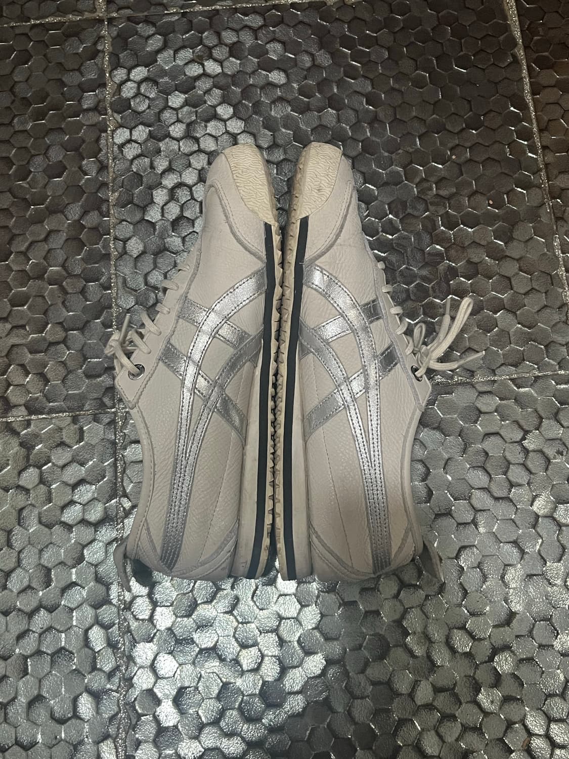 오니츠카타이거 실버 화이트 빈티지 - 240 245 상품이미지2