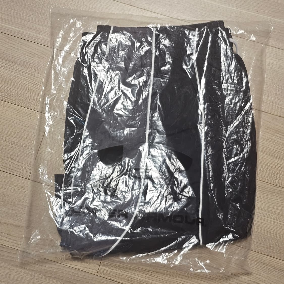 2XL XXL 비닐 미개봉 새제품 입니다
컬러 조합 이뻐요!

- 정가: 상품이미지3