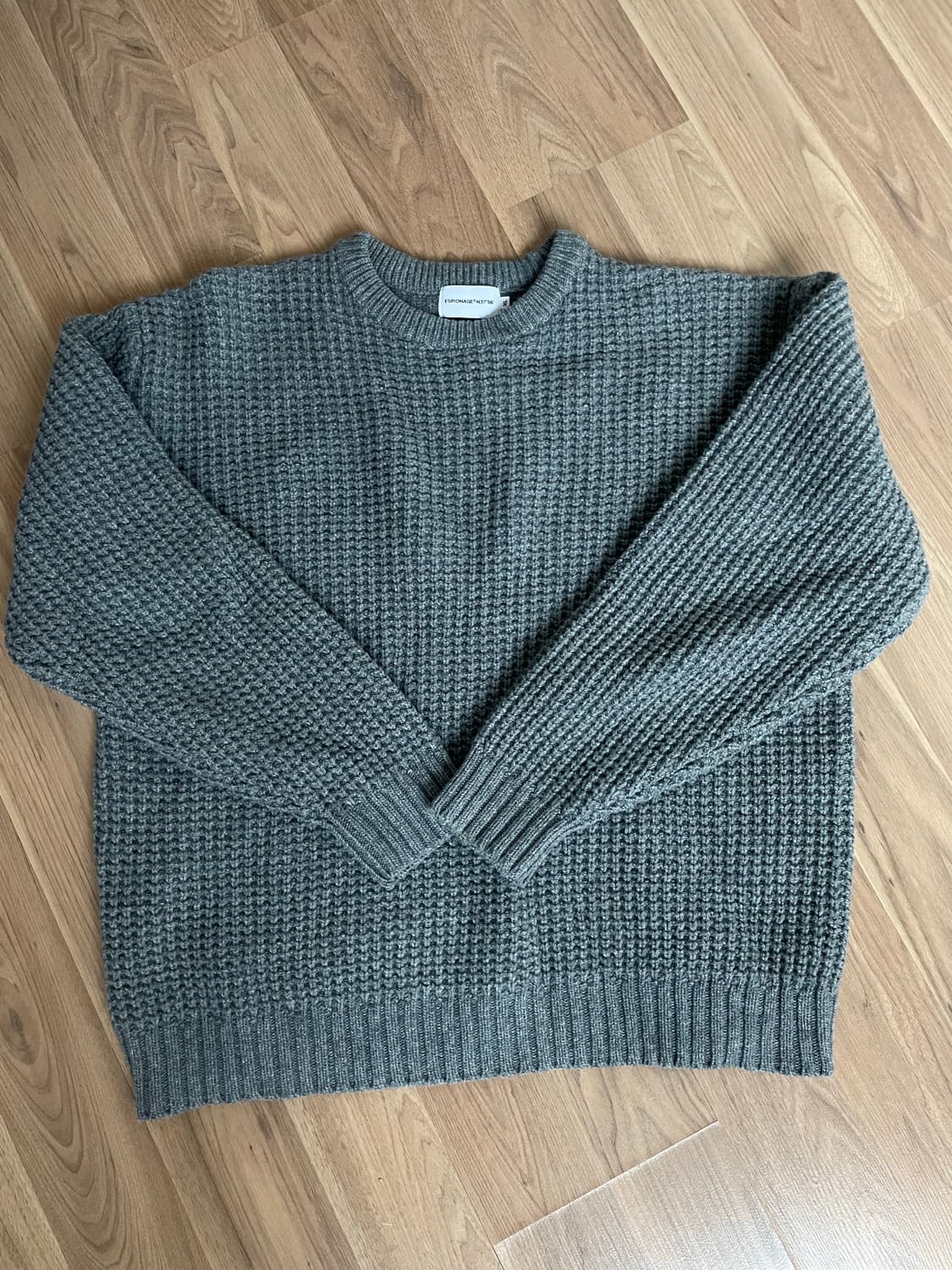 에스피오나지 니트 상품이미지1