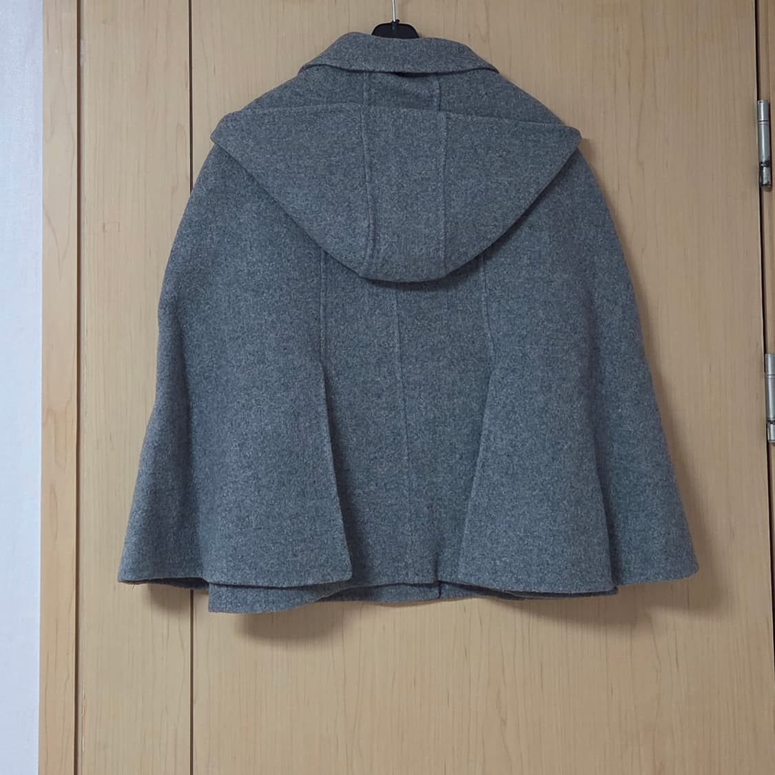 새상품) 르베인 2ND 케이프 후드 핸드메이드 코트 차콜 망토 상품이미지10