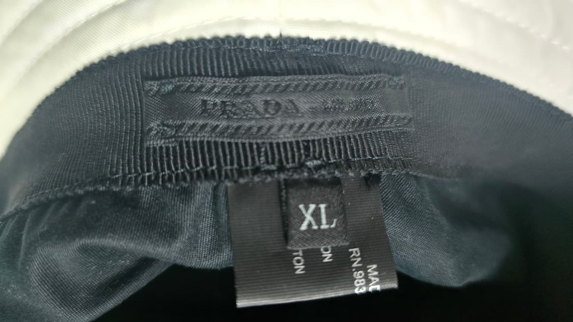 PRADA 상품이미지3